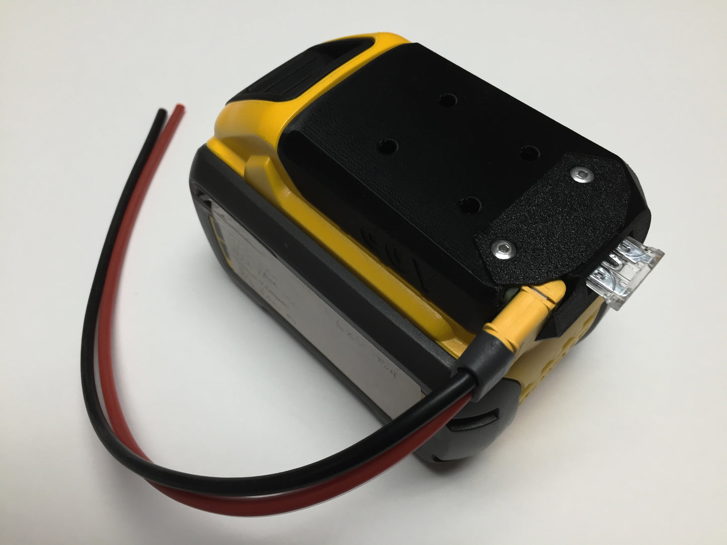 XT60 adapter with integrated fuse adapter for Dewalt 60V MAX battery