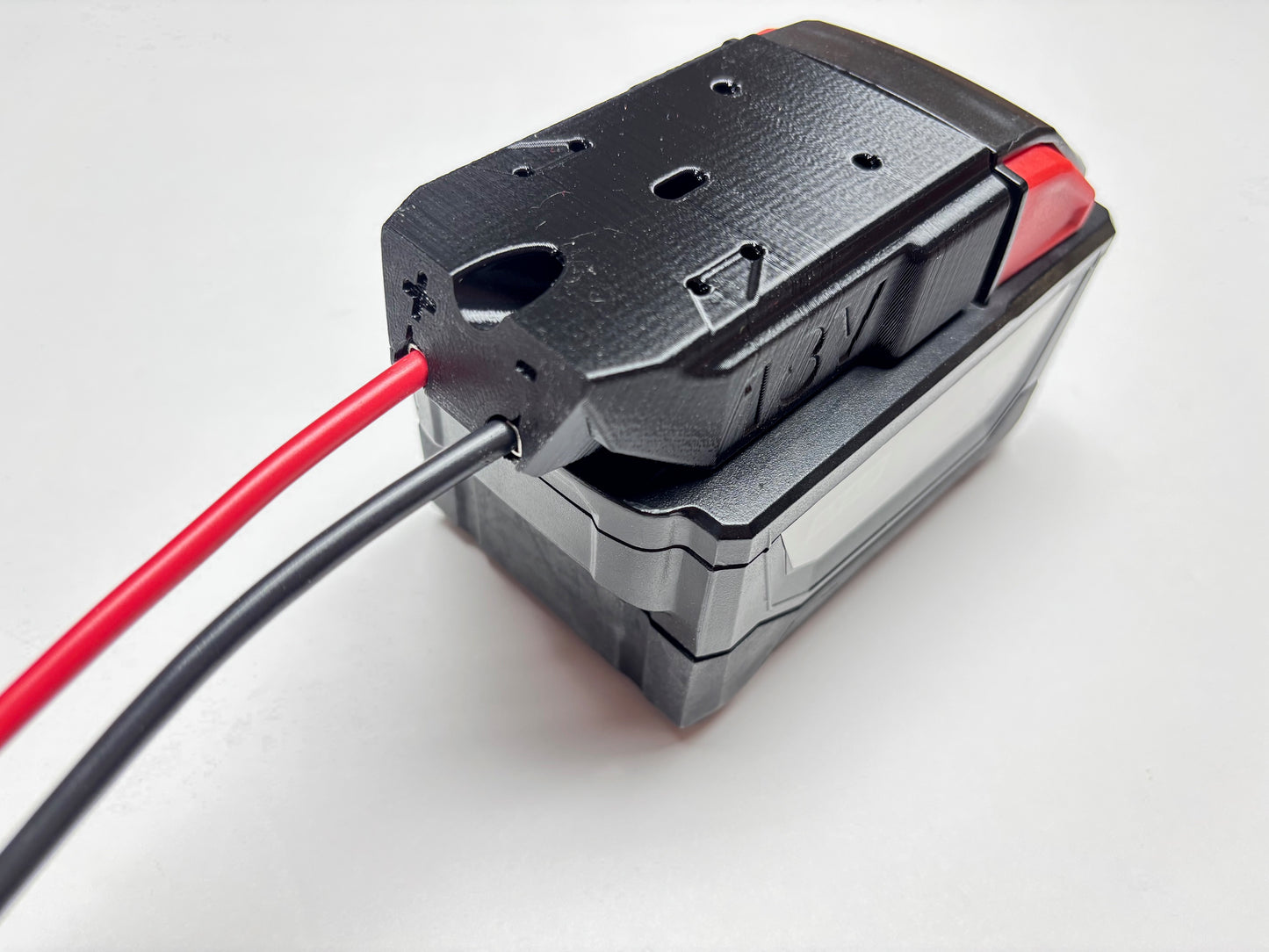 Dual Industrial adapter for Milwaukee 18V or Dewalt 20V MAX battery