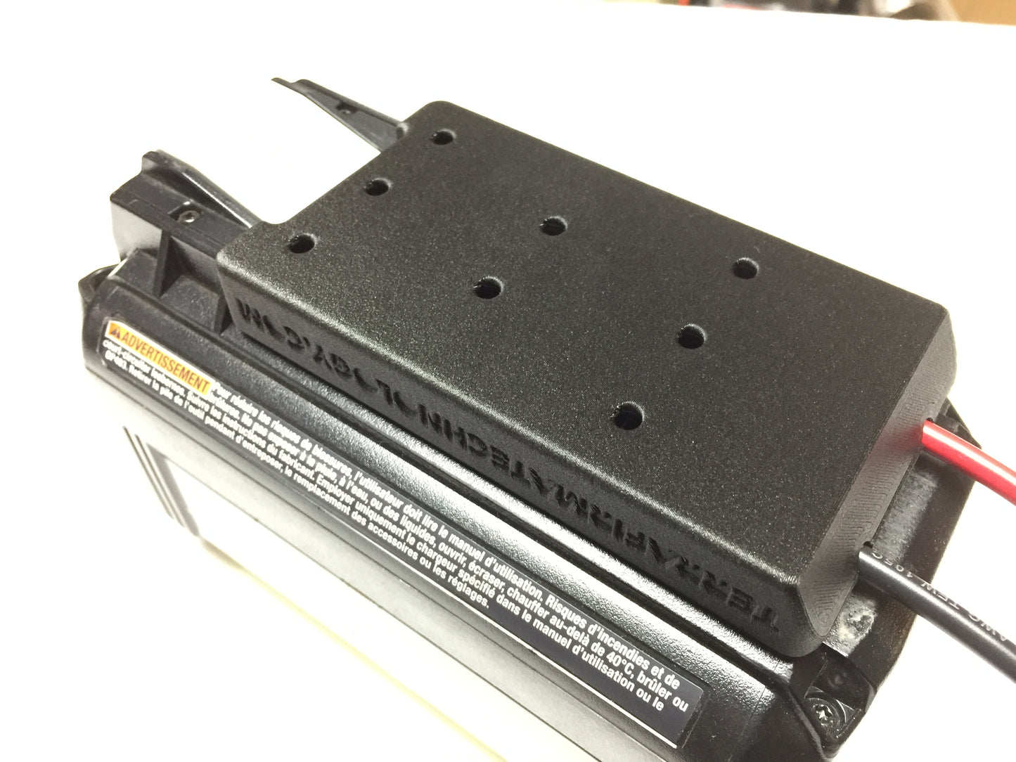 Industrial adapter for Ryobi 40V battery